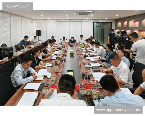 澳门金龙行政管理团队秉持专业精神,为客户打造安全稳定的博彩环境 澳门金龙行政管理团队秉持专业精神,为客户打造安全稳定的博彩环境